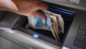 Почему военнослужащим задерживают зарплату в Вальтера